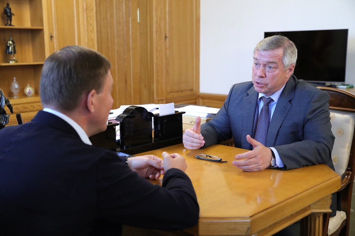 Василий Голубев и Андрей Турчак обсудили вопросы развития Ростовской области﻿
