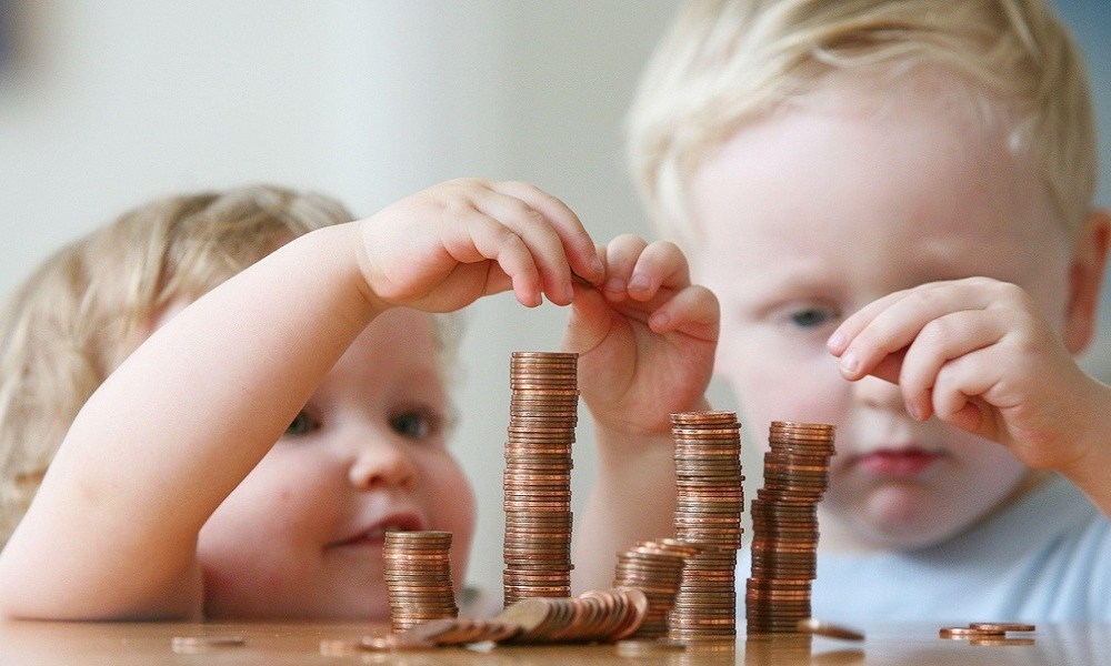 Автоматическое продление ежемесячной денежной выплаты на третьего ребёнка или последующих детей, пособия на ребёнка и ЕДВ на детей первого-второго года жизни