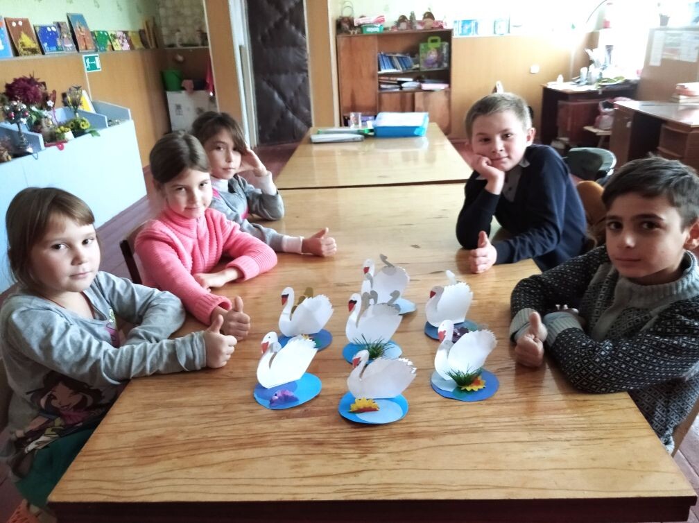 К Дню матери ребята из Яыревского СК подготовили подарки для своих мам