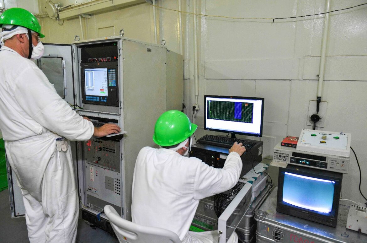 Специалисты Ростовской АЭС провели полное обследование корпуса реактора энергоблока № 2