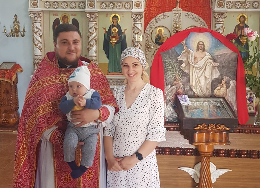 Настоятель храма Архистратига Михаила в Романовской отец Пётр считает: мужчина в семье должен быть отцом