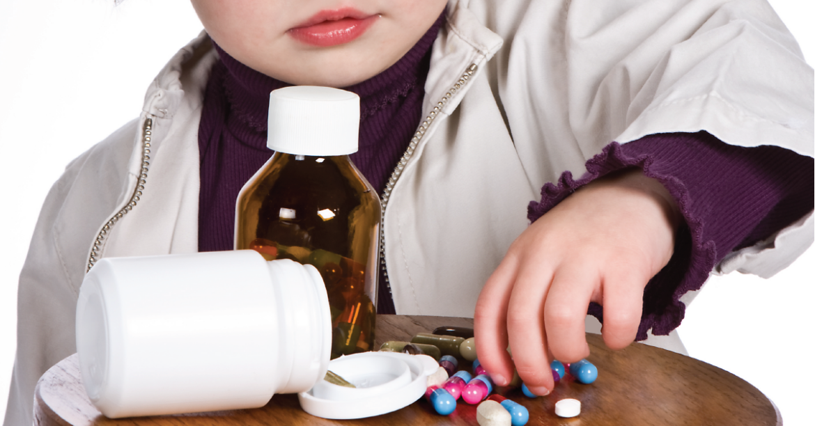 Памятка родителям: как уберечь ребёнка от отравления лекарствами