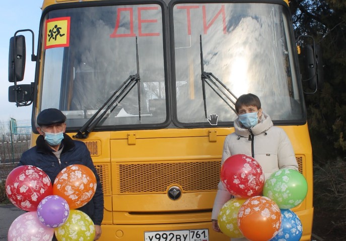 Ученики Потаповской и Лагутнинской школ будут ездить в школу на новых автобусах