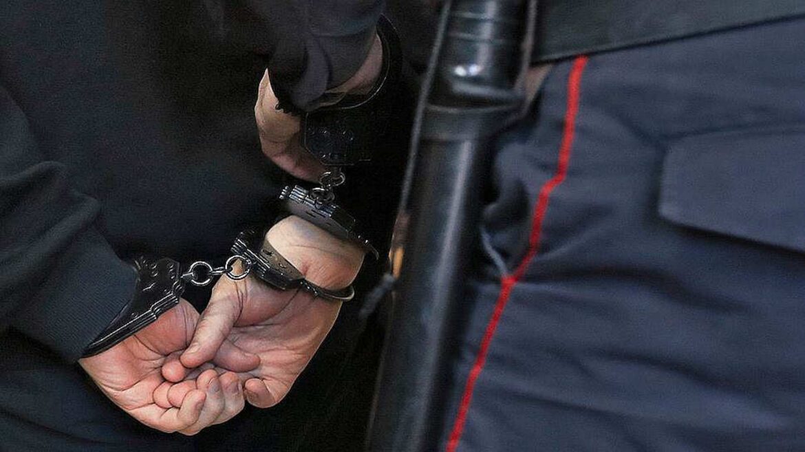 Полицейские Волгодонска задержали подозреваемого в угоне автотранспорта