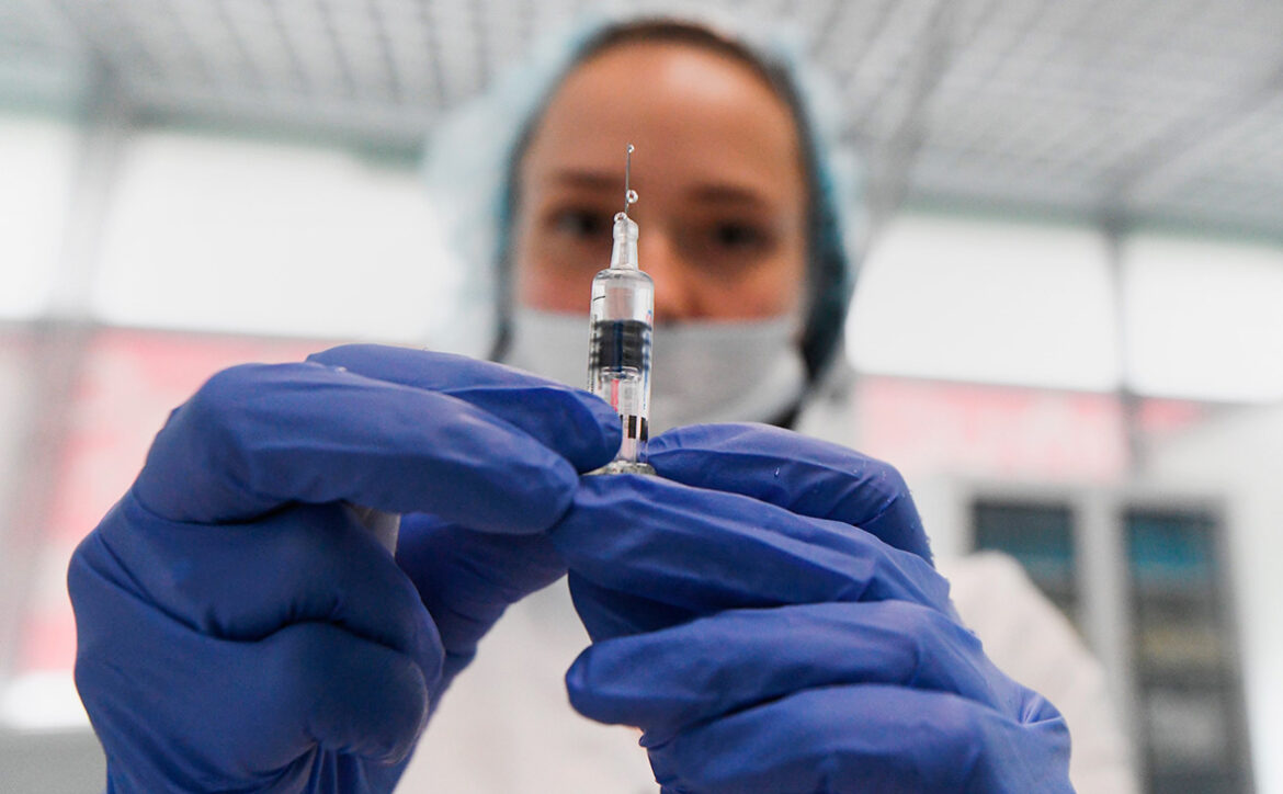 Врач-инфекционист рассказала, нужны ли анализы перед прививкой от ковида