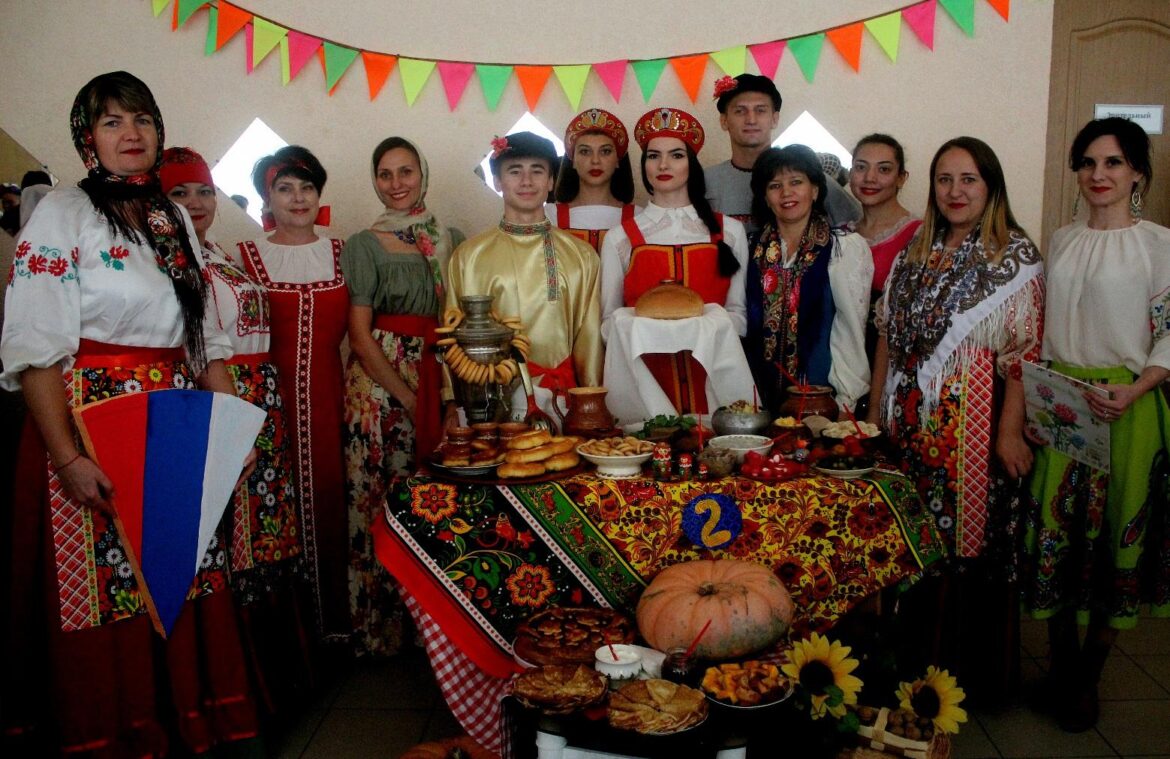Итоги конкурса-фестиваля национальных культур «Венок дружбы» подвели в Волгодонском районе