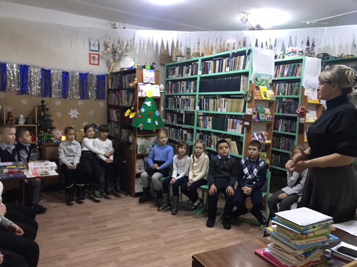 Второклассники Мокро-Солёновской школы посетили Добровольский отдел библиотеки