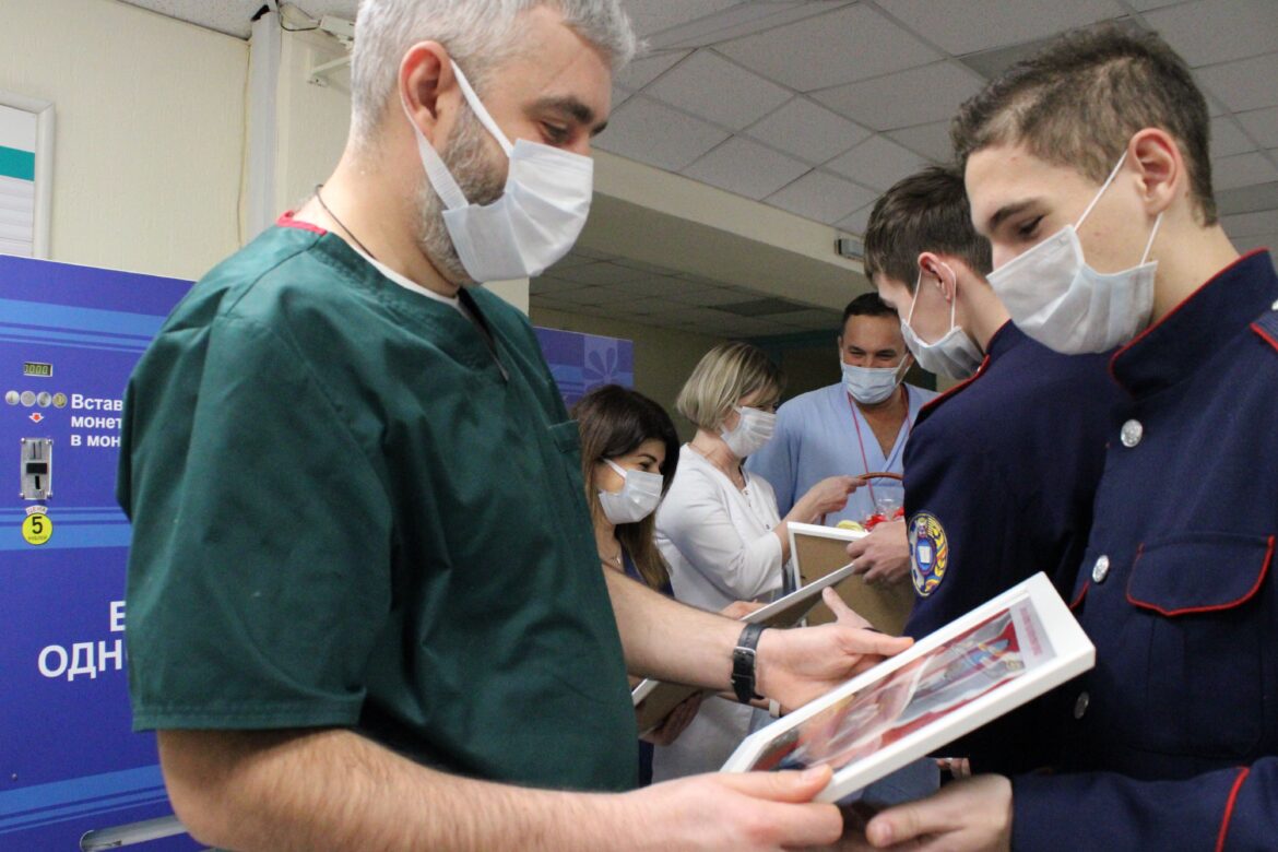В Ростовской области проходит акция «Донские кадеты – с благодарностью врачам»