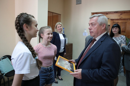Талантливые школьники и студенты получат стипендии губернатора Ростовской области