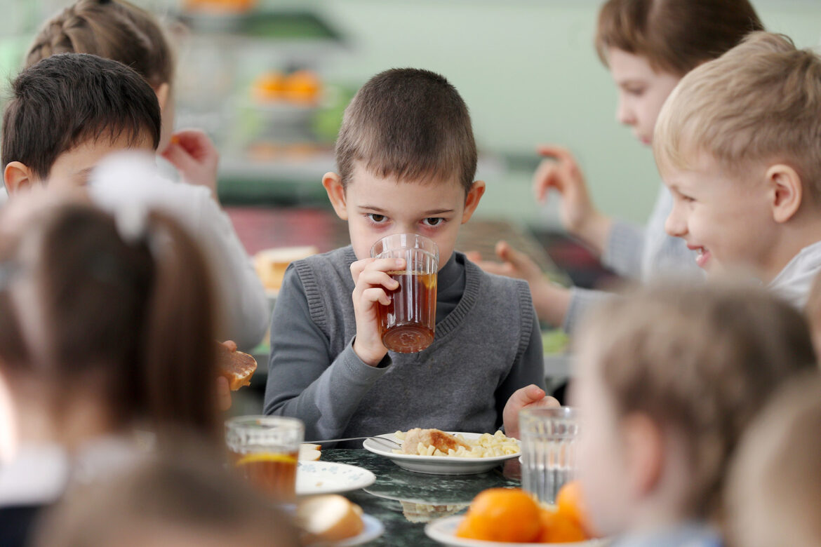 Больше школьников получат горячее питание в новом учебном году