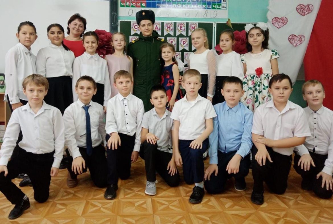 Встреча в Побединской школе с выпускником, отслужившим в рядах Российской Армии