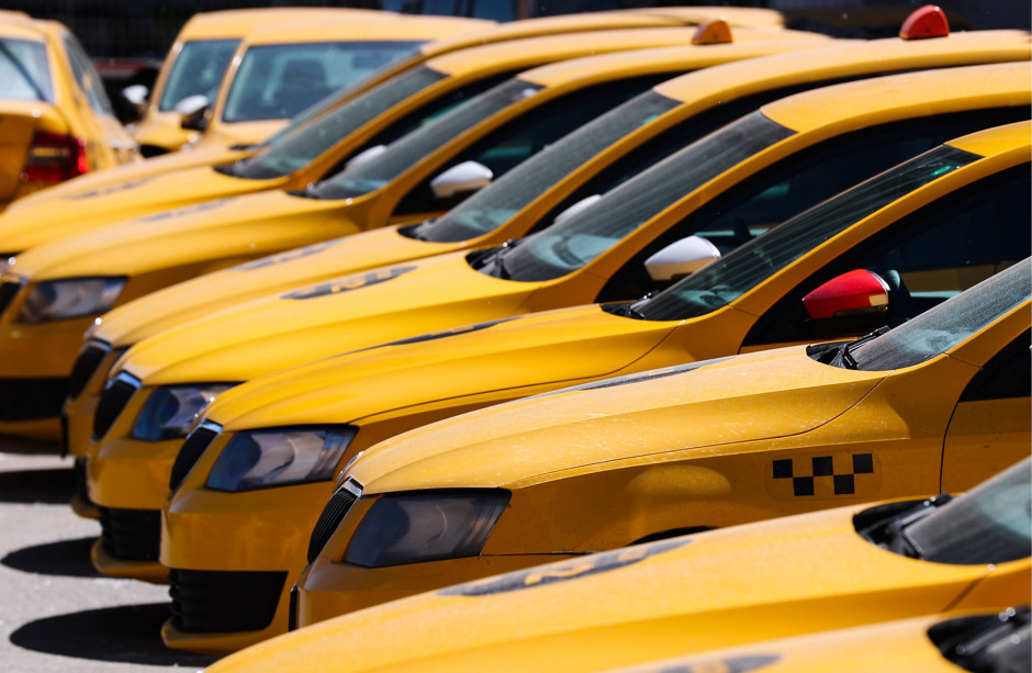 Госдума приняла закон, регулирующий работу  такси