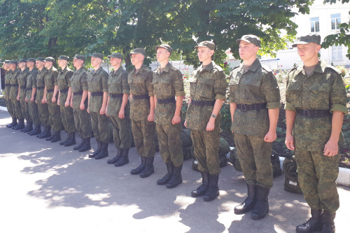 15 донских призывников направились в Президентский полк комендатуры Московского Кремля