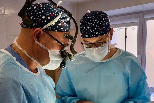 Врачи Ростовской городской клинической больницы №20 провели уникальную операцию по удалению у новорожденного ребенка врожденной гигантской опухоли