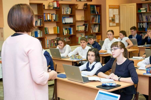 Донские педагоги могут пройти бесплатный онлайн-курс об образовательном сервисе «Сферум»