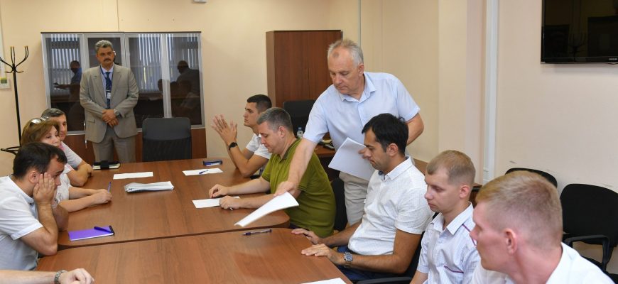 ровэс