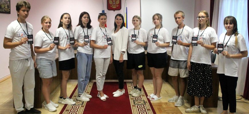 волонтеры