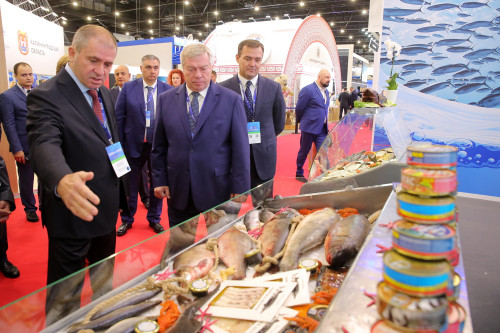 На Дону создадут комплекс заводов по производству кормов для ценных рыб, выращиванию осетровых и форели, а также по переработке рыбы