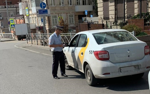 Губернатор утвердил изменения в организацию пассажирских перевозок легковыми такси