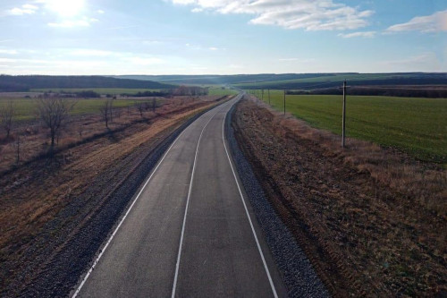 В Ростовской области уделяется большое внимание ремонту дорог, проходящих по сельским территориям