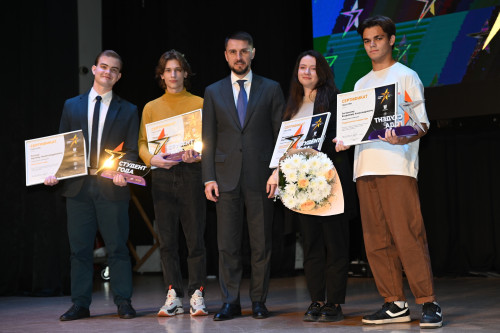 Названы имена победителей региональных этапов конкурсов «Студент года» и «Ученик года»