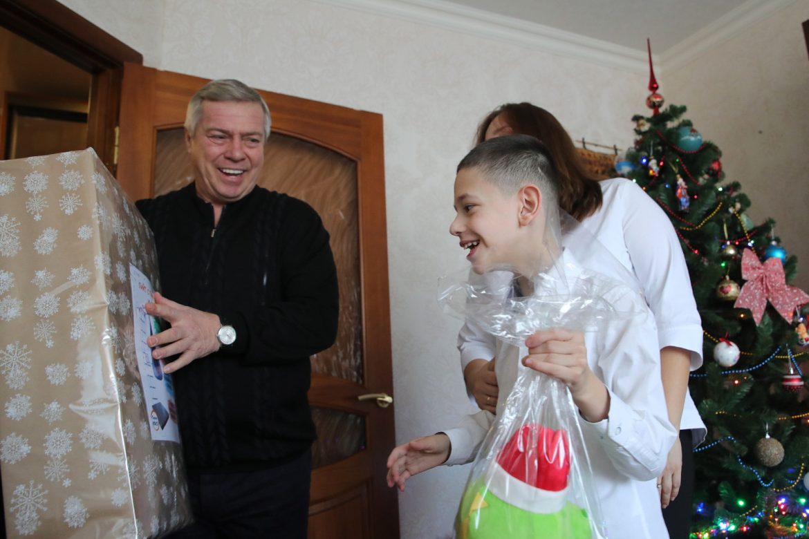 Василий Голубев исполнил новогоднюю мечту юного ростовчанина