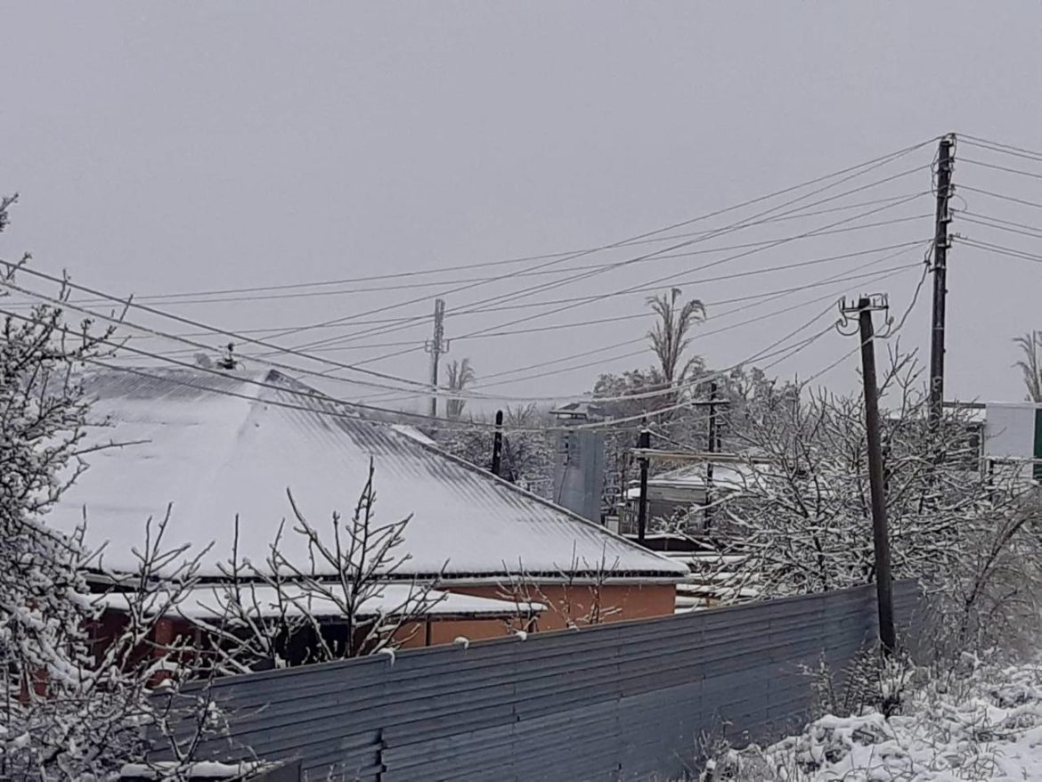 Ростовские энергетики устраняют вызванные непогодой нарушения электроснабжения