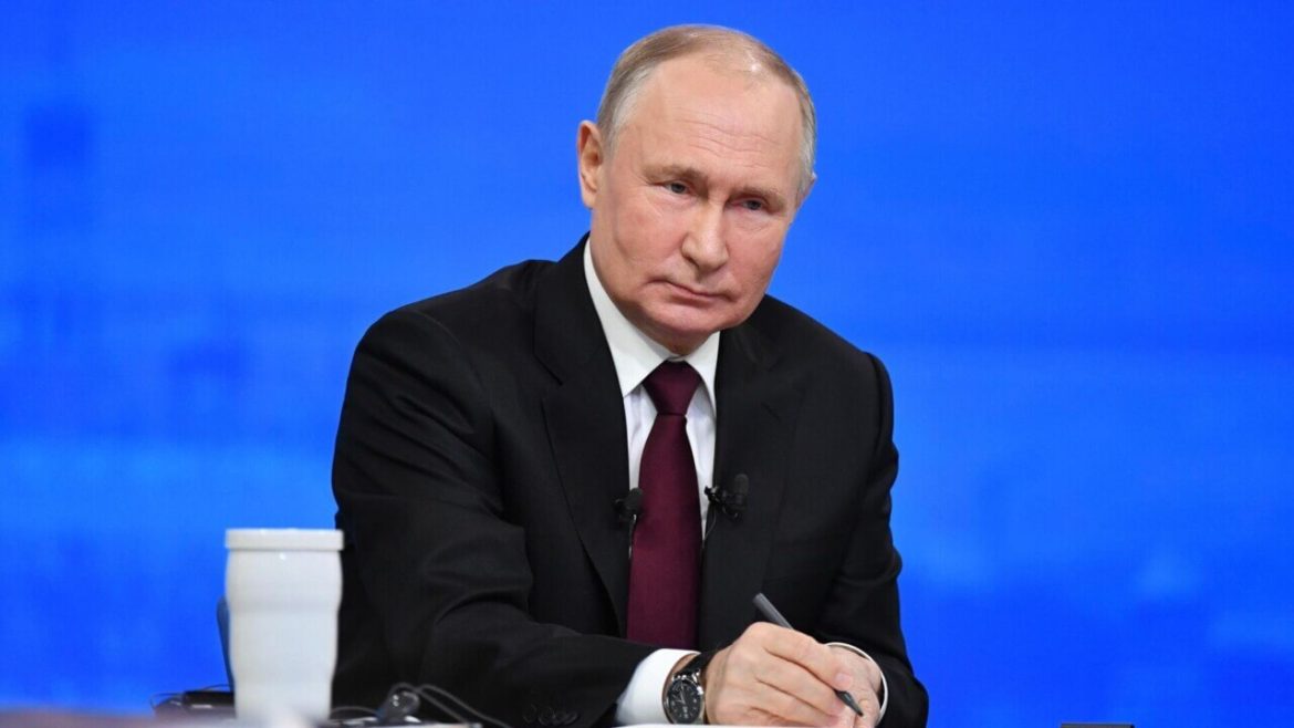Владимир Путин расширил полномочия фонда «Защитники Отечества»