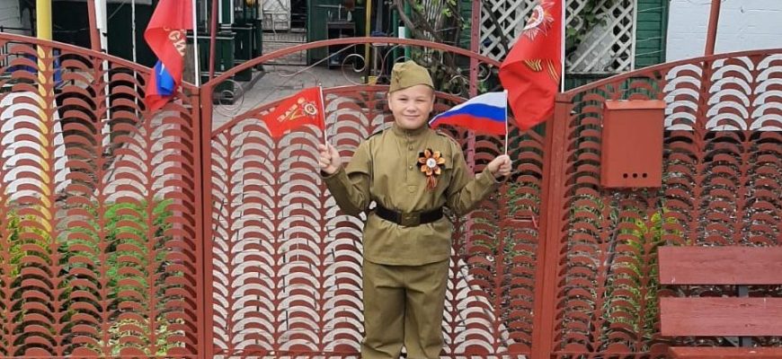 Николай