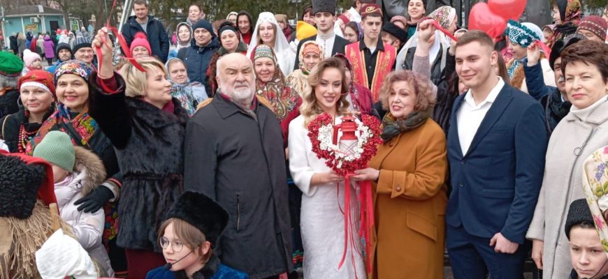год семьи