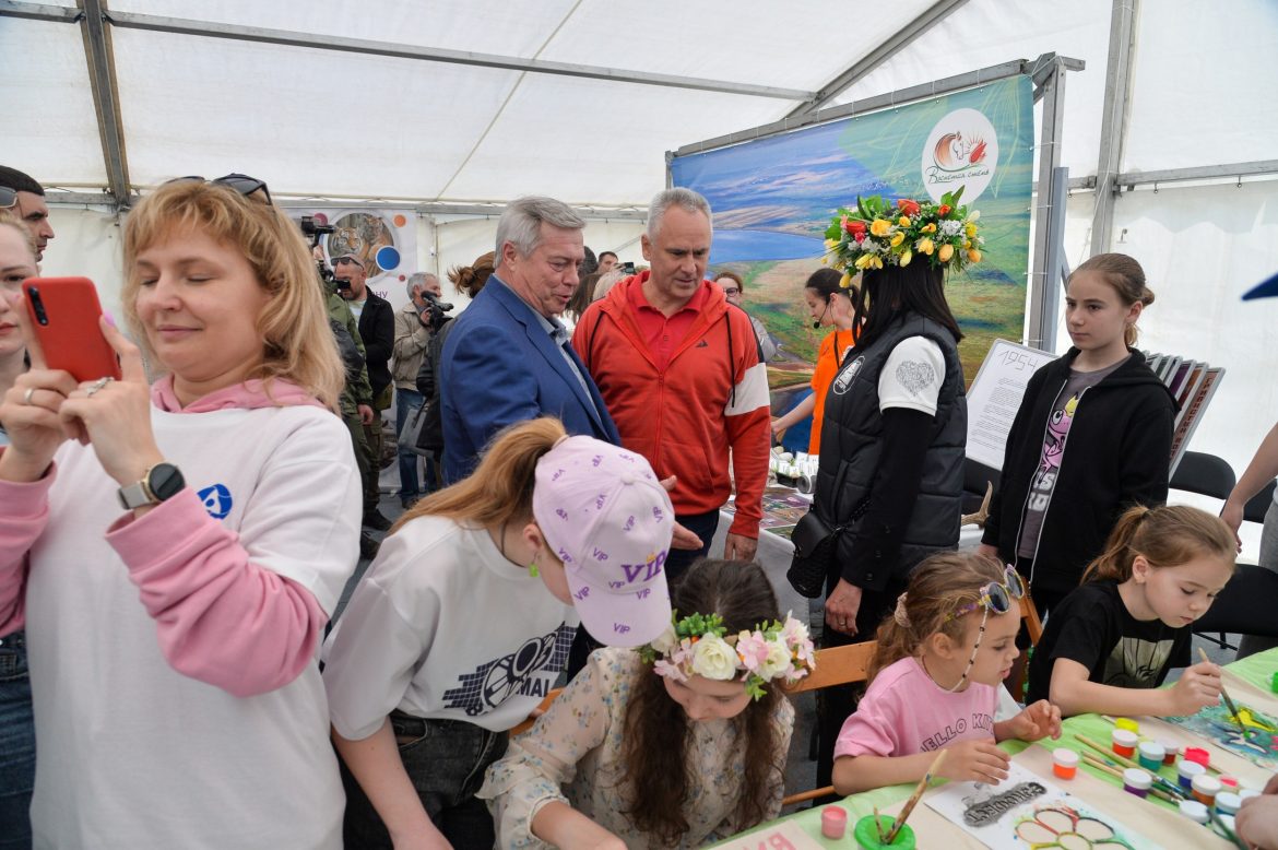 Около 3000 человек посетили площадку Ростовской АЭС на региональном экологическом фестивале «Воспетая степь»