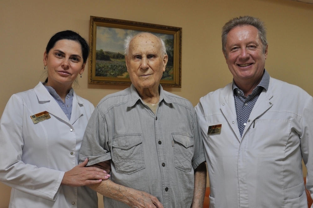 В НМИЦ онкологии Минздрава России вылечили 101-летнего ветерана с  опухолью кожи