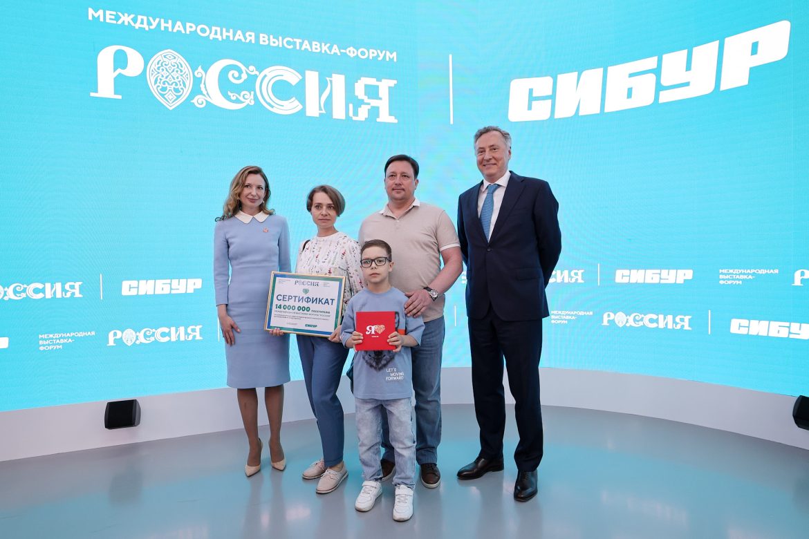 Выставку «Россия», которая проходит на ВДНХ, посетил 14-миллионный гость