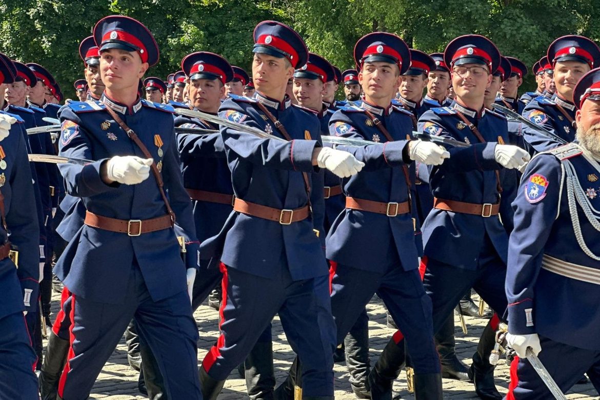 В Новочеркасске встретили парадный расчет Всевеликого войска Донского
