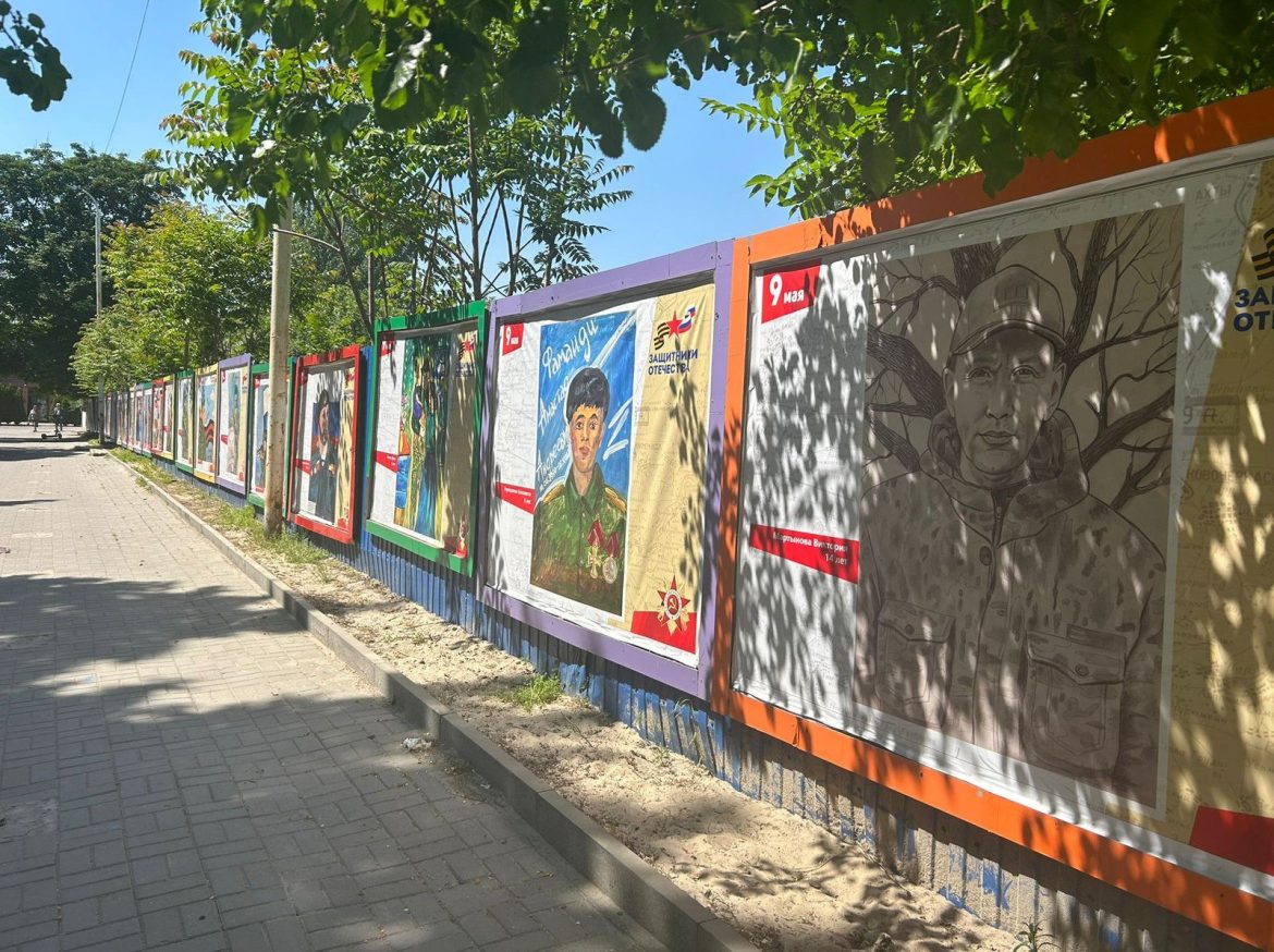 Улицы Ростова украсили портретами героев СВО