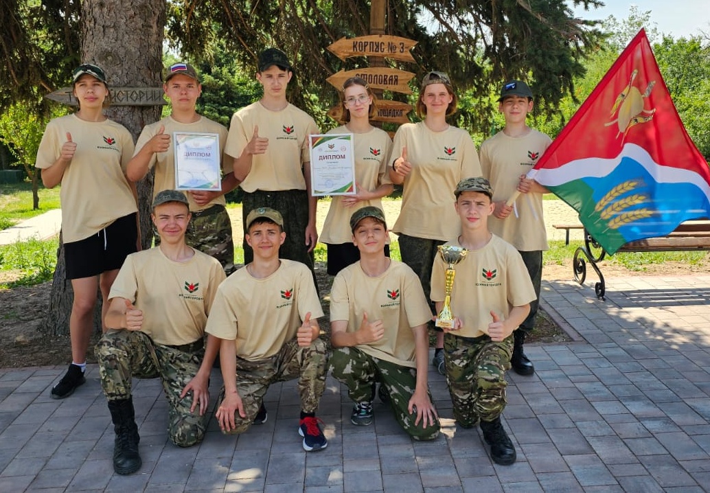 Юнармейцы Романовской школы — стали призёрами областного  военно-патриотического слёта «Военный городок»