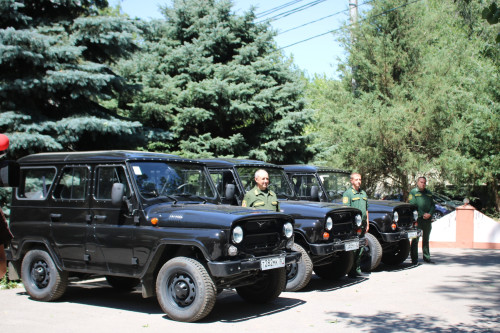 Семь автомобилей УАЗ для осуществления функций государственного лесного надзора переданы работникам лесного донского хозяйства