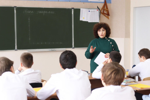 Донские педагоги получат по 200 тысяч рублей за победу во всероссийских конкурсах