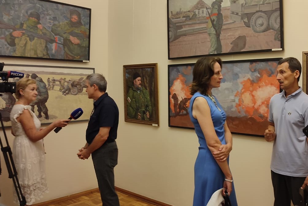 Выставка «Герои наших дней» открылась в Ростовском областном музее изобразительных искусств