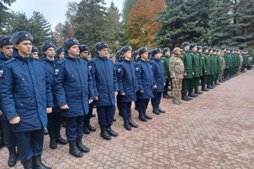 Первая сотня донских призывников направилась к местам несения службы