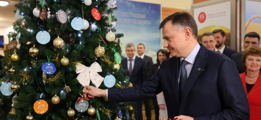 Слюсарев