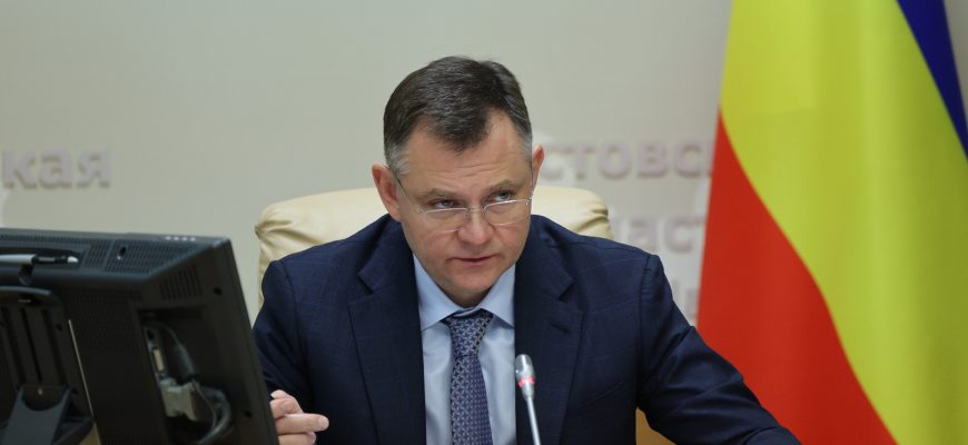 Слюсарь