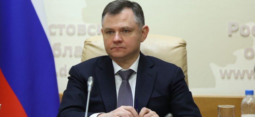 Слюсарь