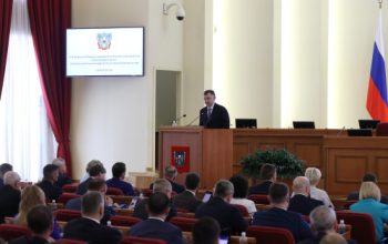Слюсарь