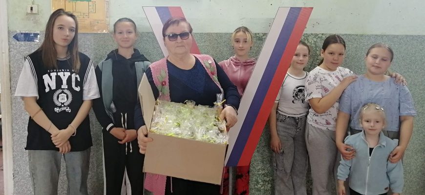 школьники