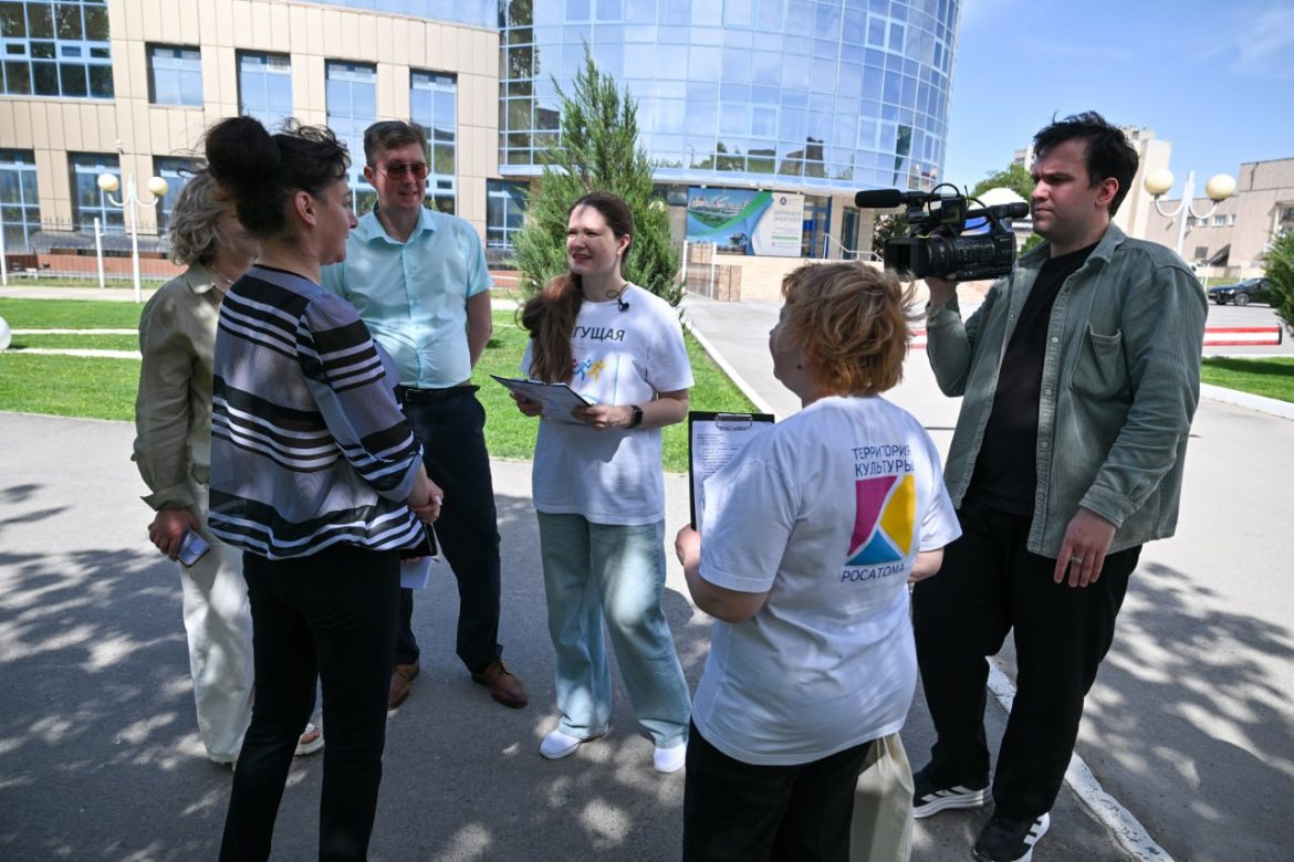 В Волгодонске прошла масштабная социокультурная акция — всероссийский интеллектуальный забег «Бегущая книга»
