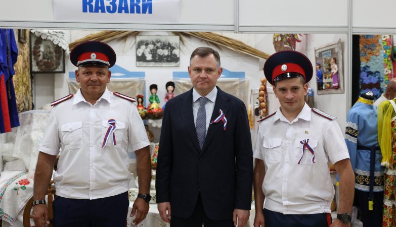 Слюсарь