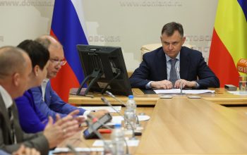 Слюсарь