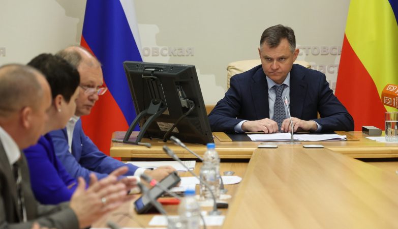 Слюсарь