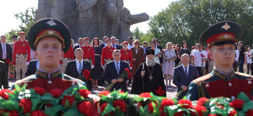 слюсарь
